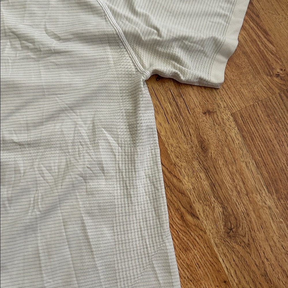 Lululemon Men's White T-Shirt Sz L - Picture 4 of 7
